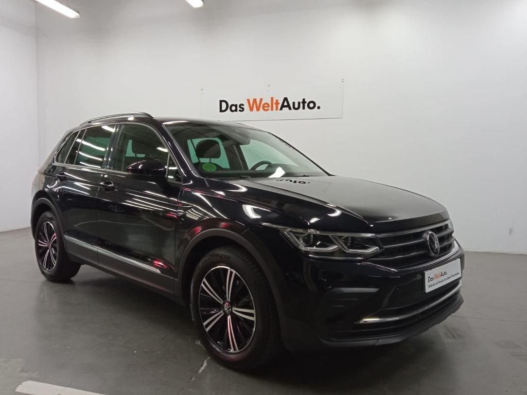 ▷ Volkswagen Tiguan Life 1.5 TSI 110 (150 CV) 2021 Negro Profundo (efecto perla) Segunda Mano Madrid (5989)